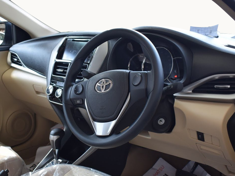 Toyota Yaris ATIV X CVT 1.5 Beige Interior Toyota Yaris ATIV X CVT 1.5 Beige Interior
